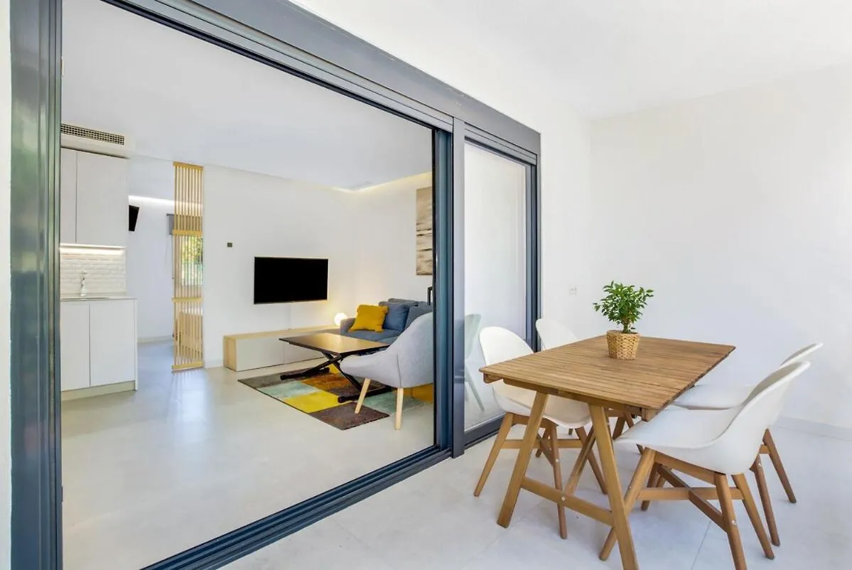 Apartamento Reformado Con Terraza, Wifi Y Parking Torremolinos